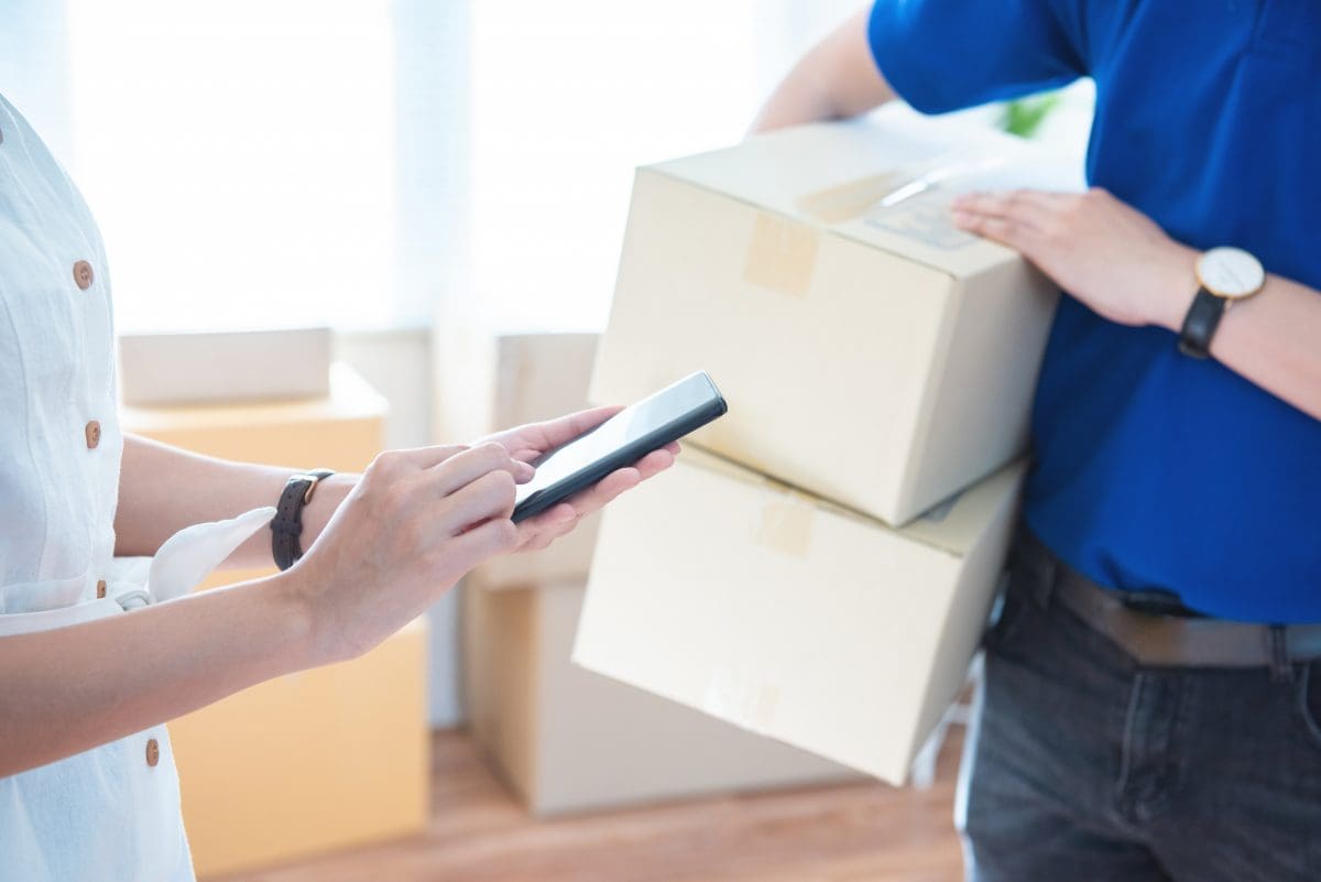 ID Scanning for Delivery Companies – The Solution to Staying Compliant