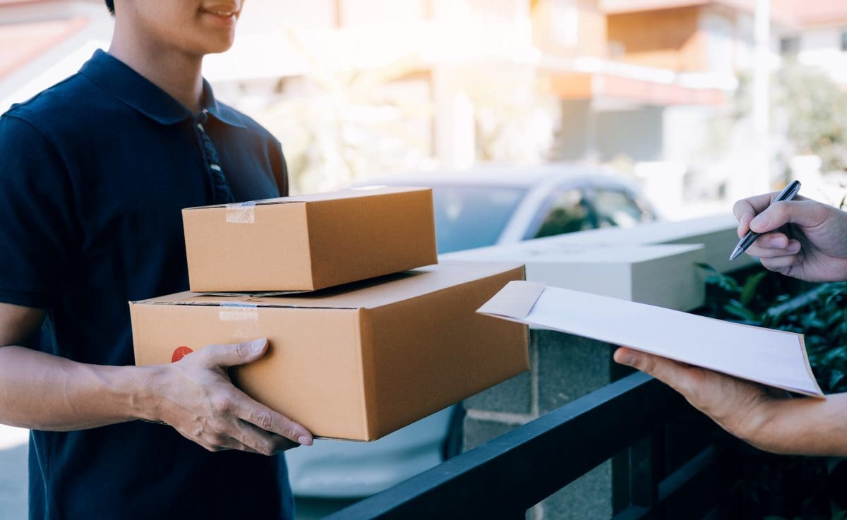 How to Choose the Best Delivery Carrier for Your Business